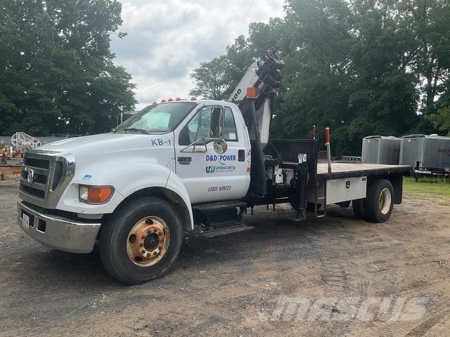 Ford F-750 平ボディー