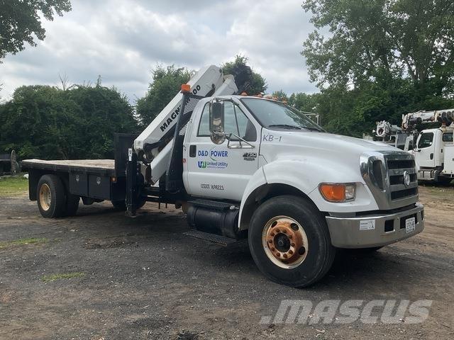 Ford F-750 平ボディー