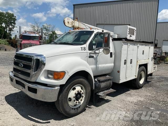 Ford F-750 ピックアップ／ドロップサイド