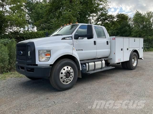Ford F-750 ピックアップ／ドロップサイド