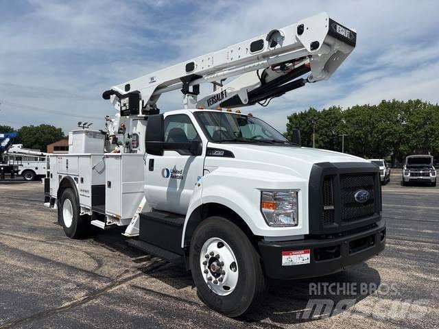 Ford F-750 トラック高所作業車