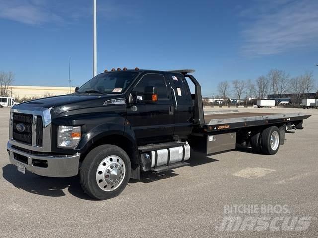 Ford F-750 レッカー車