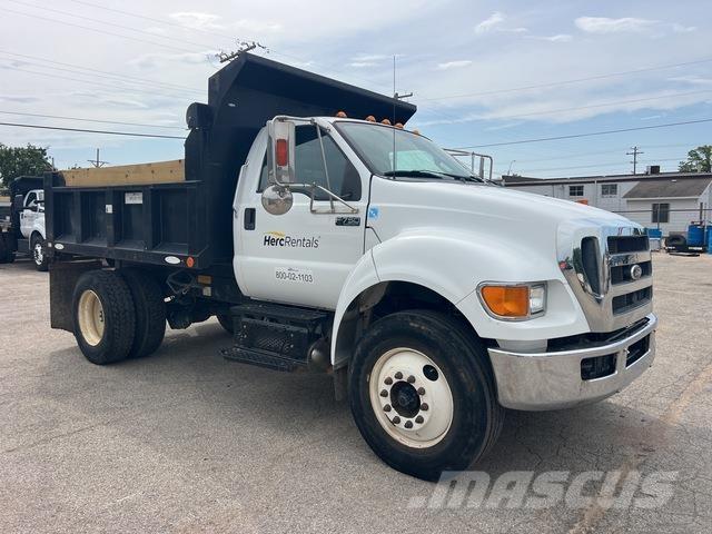 Ford F-750 ダンプ