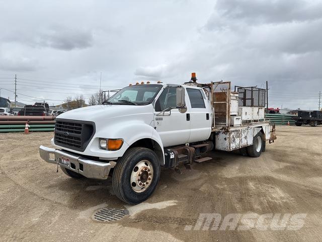 Ford F-750 多目的／汎用車両