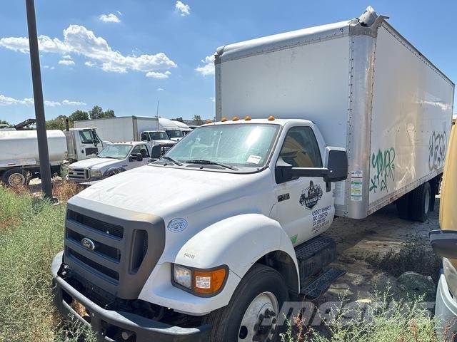 Ford F-750 ボックスボディー、ウイング、箱車