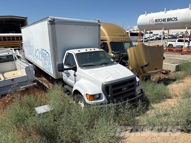 Ford F-750 ボックスボディー、ウイング、箱車