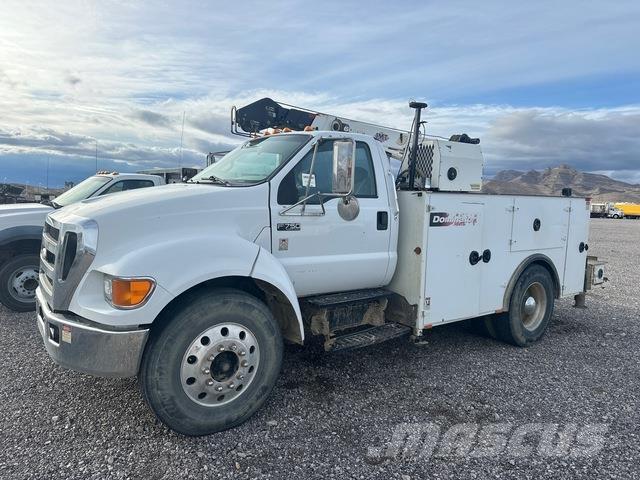 Ford F-750 多目的／汎用車両