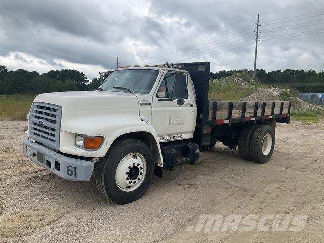 Ford F-800 ダンプ