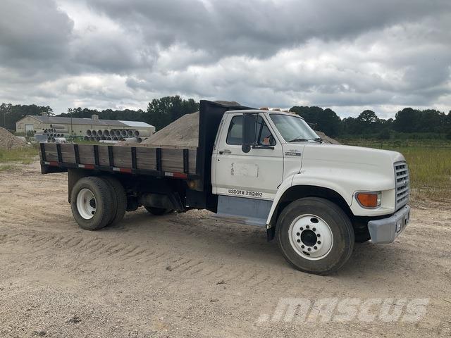 Ford F-800 ダンプ