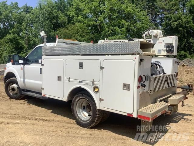Ford F350 多目的／汎用車両
