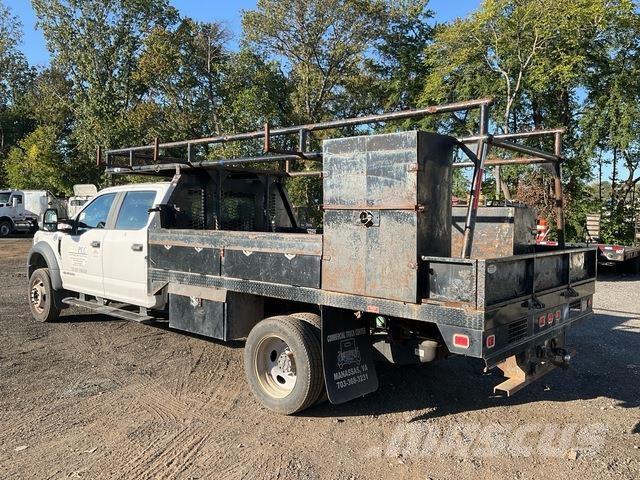 Ford F450 平ボディー