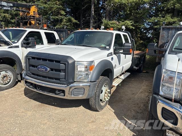 Ford F550 平ボディー