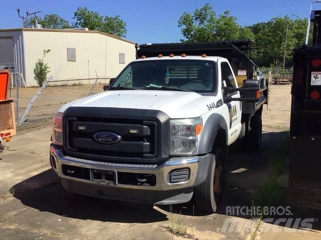 Ford F550 ダンプ