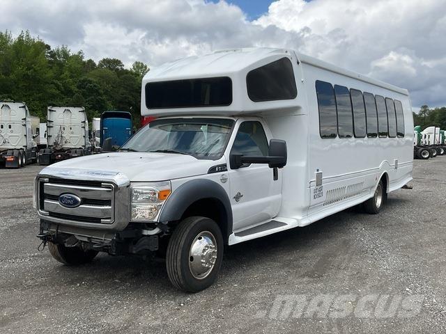 Ford F550 マイクロバス