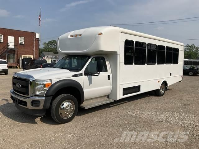 Ford F550 マイクロバス