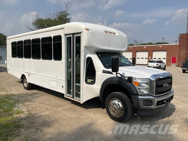 Ford F550 マイクロバス