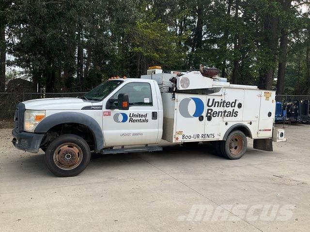 Ford F550 多目的／汎用車両