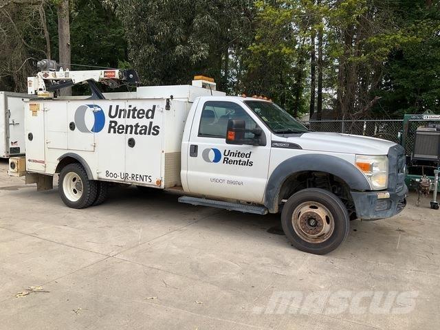 Ford F550 多目的／汎用車両