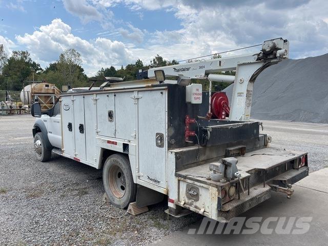 Ford F550 多目的／汎用車両
