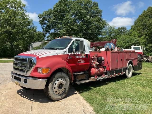 Ford F750 多目的／汎用車両