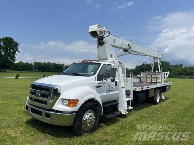 Ford F750 平ボディー