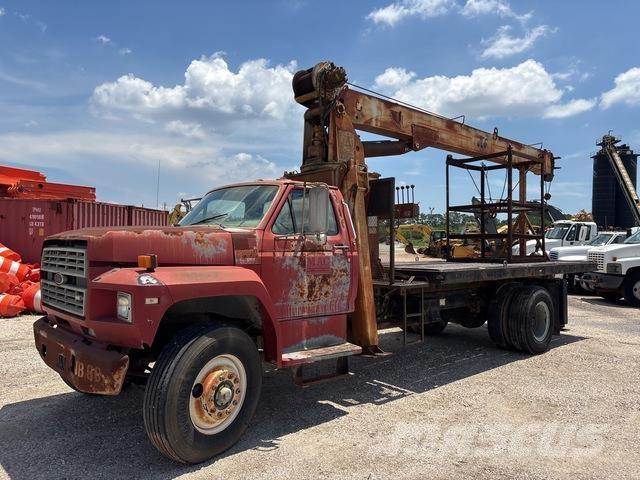 Ford F800F その他トラック