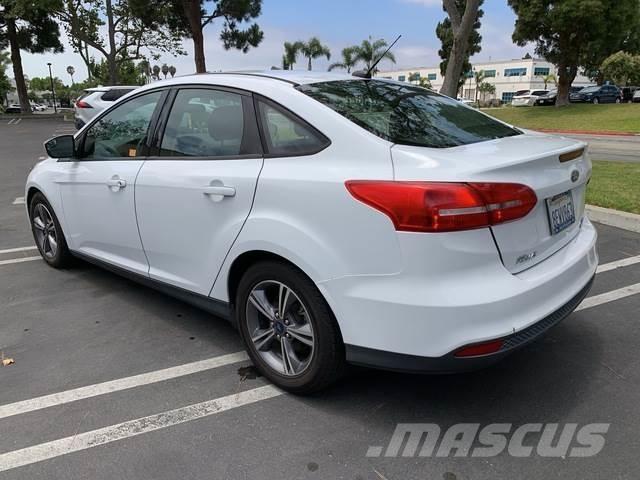 Ford Focus 自動車