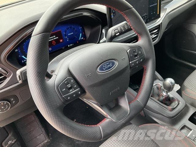 Ford Focus 自動車