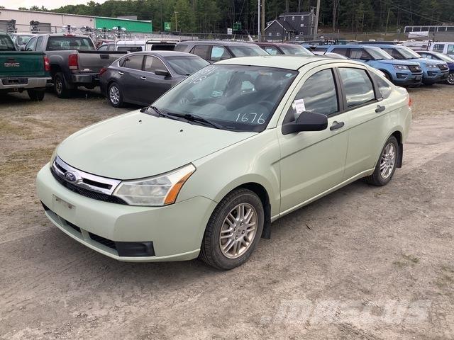Ford Focus SE 自動車