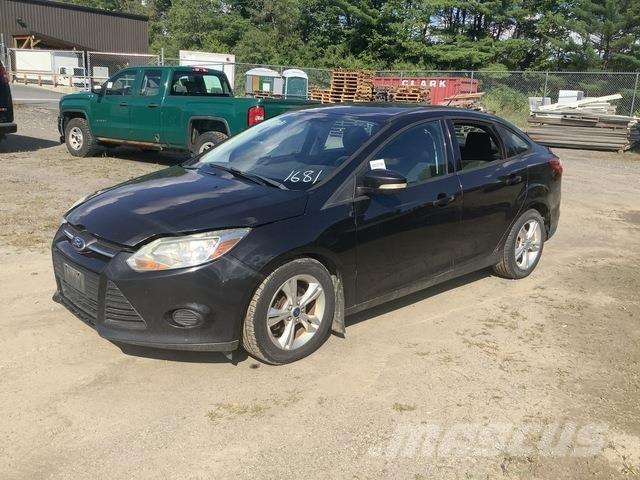 Ford Focus SE 自動車
