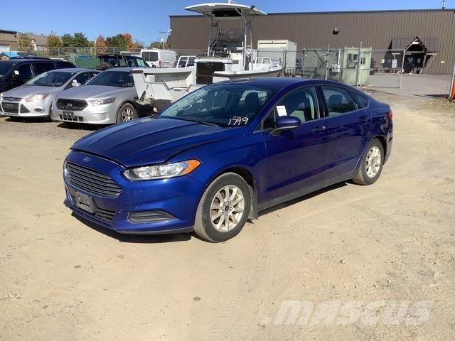 Ford Fusion S 自動車