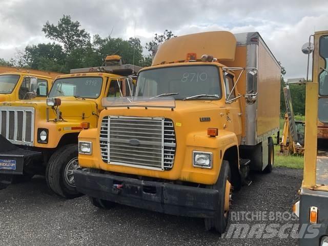 Ford LN8000 ボックスボディー、ウイング、箱車