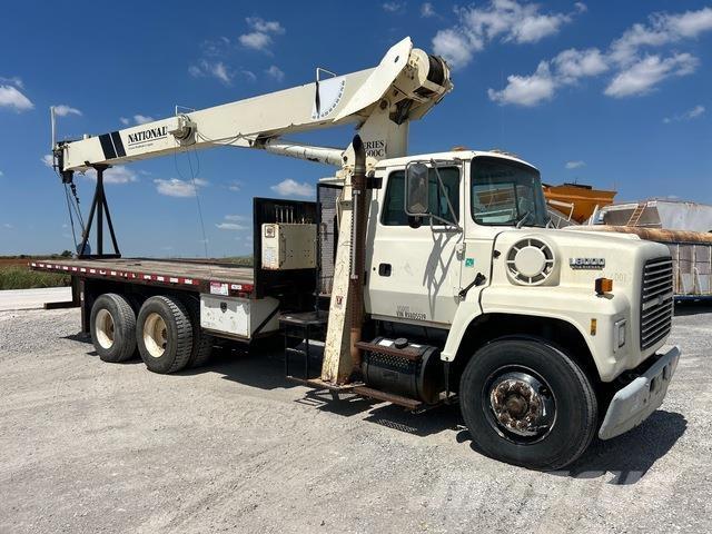 Ford LNT8000 その他トラック