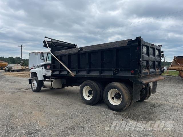Ford LT9000 ダンプ