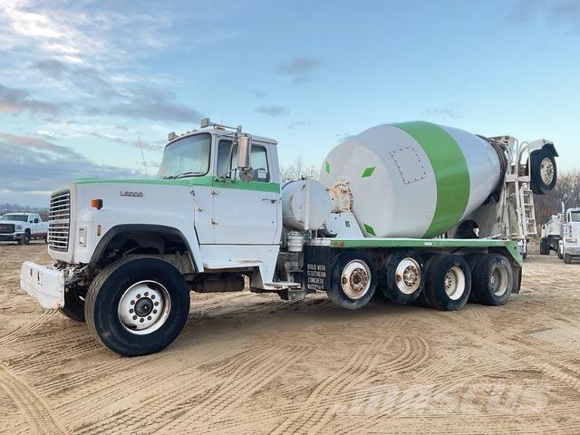 Ford LT9000 その他トラック