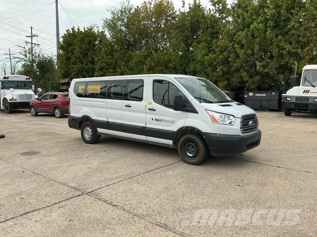 Ford T-350 自動車