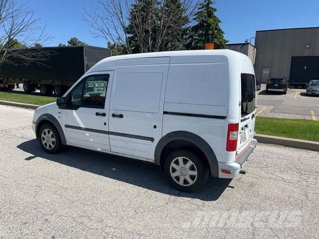 Ford Transit パネルバン