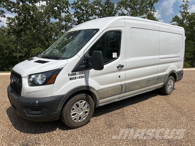 Ford Transit パネルバン