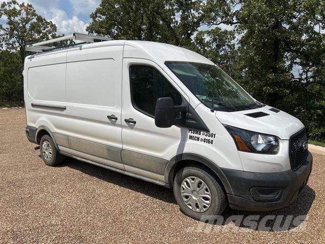 Ford Transit パネルバン