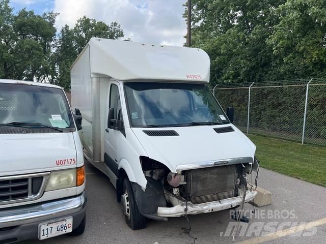 Freightliner  パネルバン