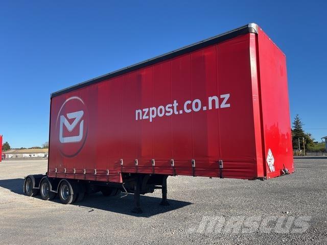 Fruehauf  カーテンサイダートレーラー