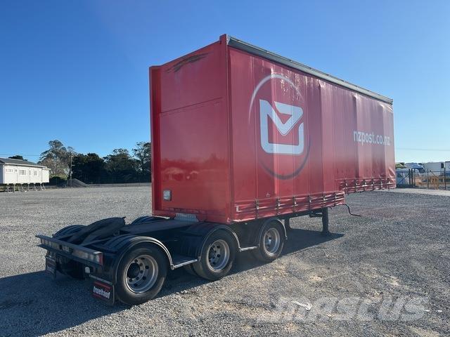 Fruehauf  カーテンサイダートレーラー