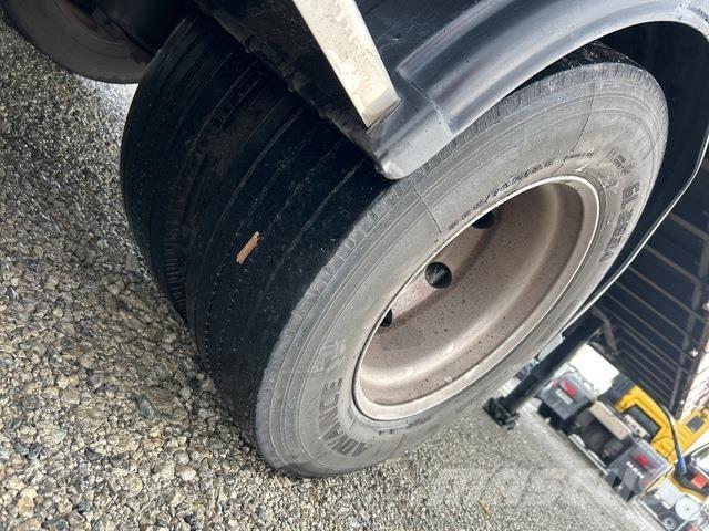 Fruehauf FBC カーテンサイダートレーラー