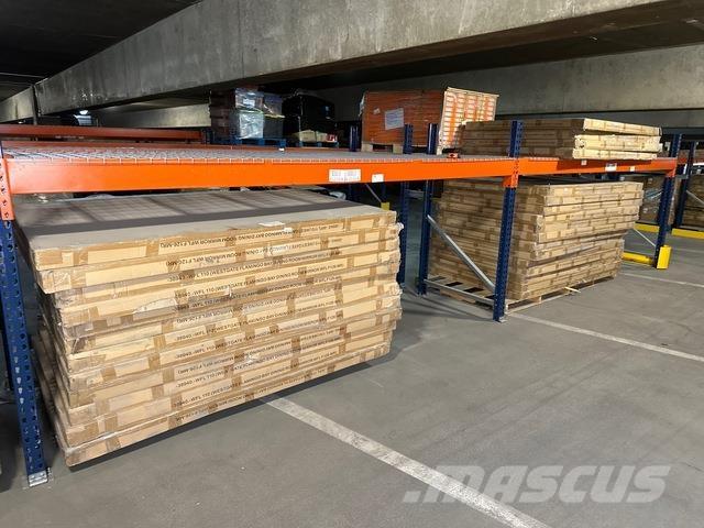  Gavorrano 建設機械 -　その他