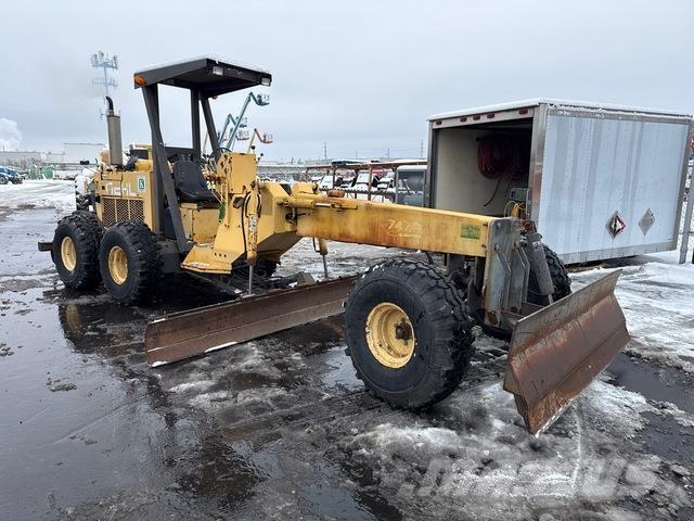 Gehl MG747B モーターグレーダー