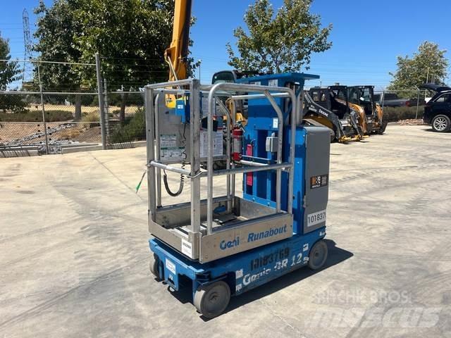 Genie GR-12 垂直昇降型リフト