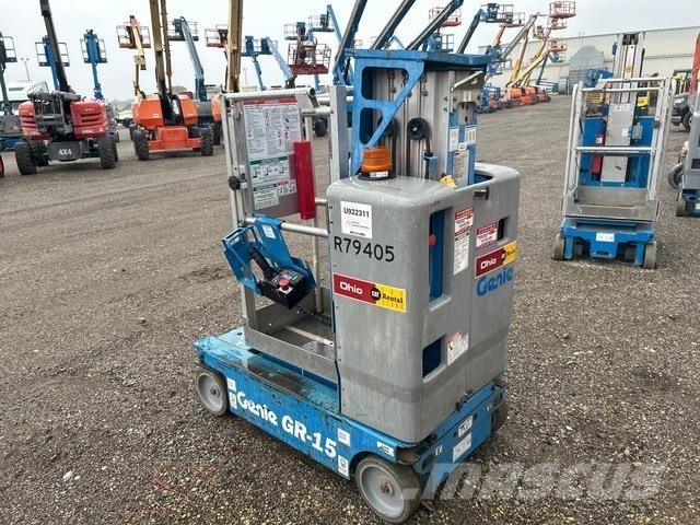 Genie GR-15 垂直昇降型リフト