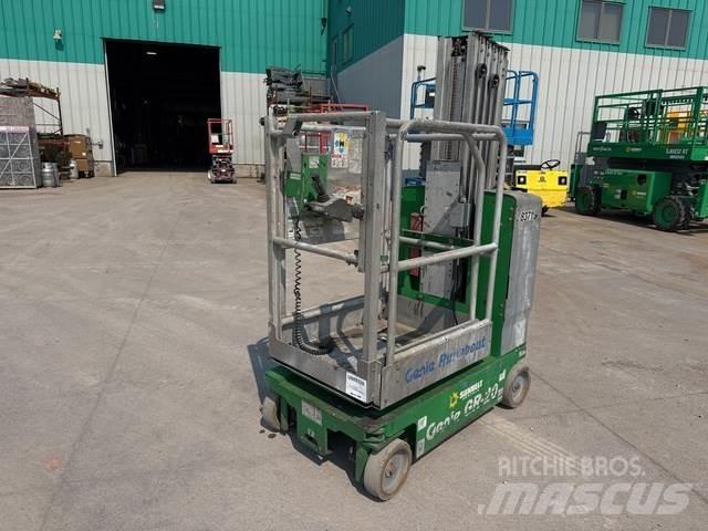 Genie GR-20 垂直昇降型リフト