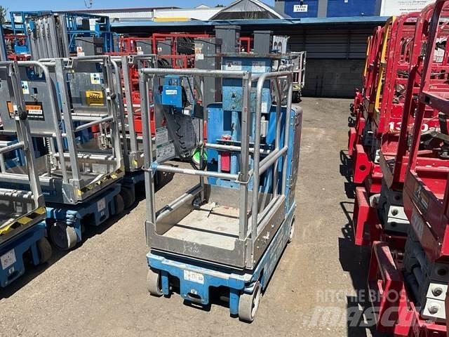 Genie GR12 垂直昇降型リフト