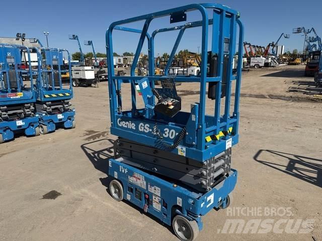 Genie GS-1330M シザースリフト